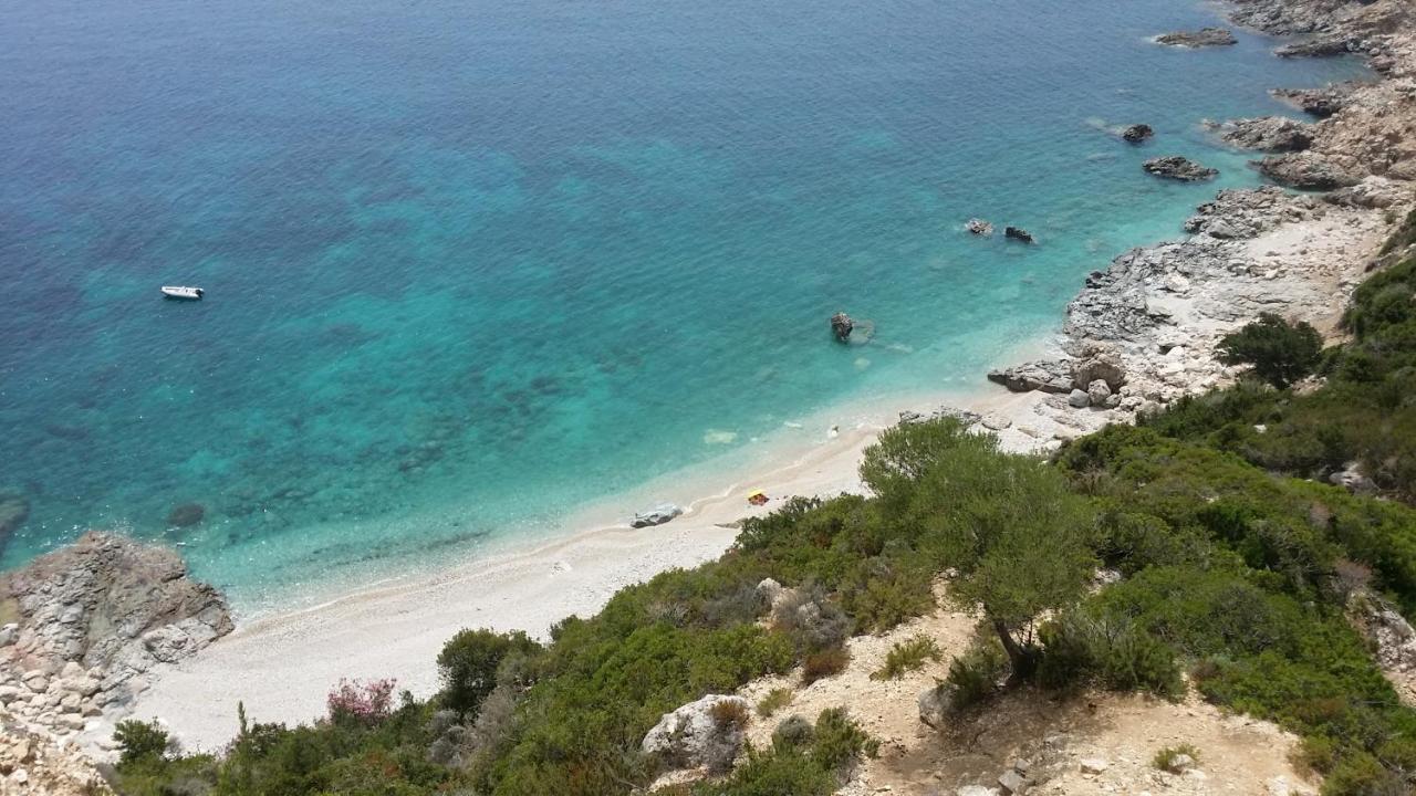 Appartamento Tra Mare E Montagna Baunei Bagian luar foto